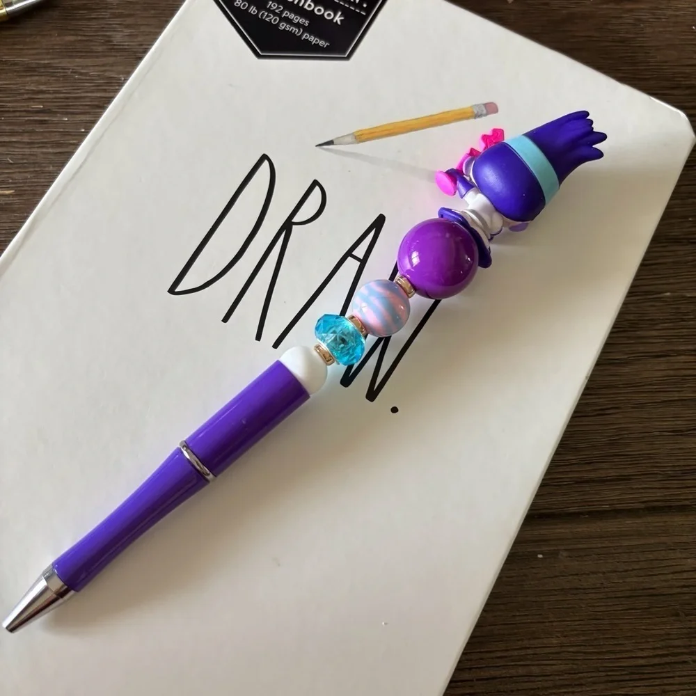 Disney Doorables: The Emperor’s New Groove: Yzma handmade beaded pen